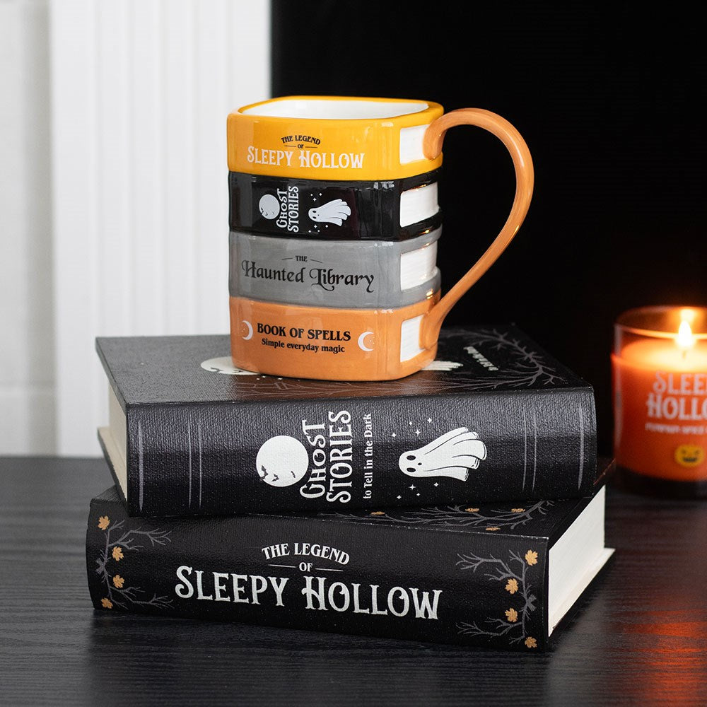 Taza de cerámica «La pila de libros de la biblioteca encantada» – imagen 6