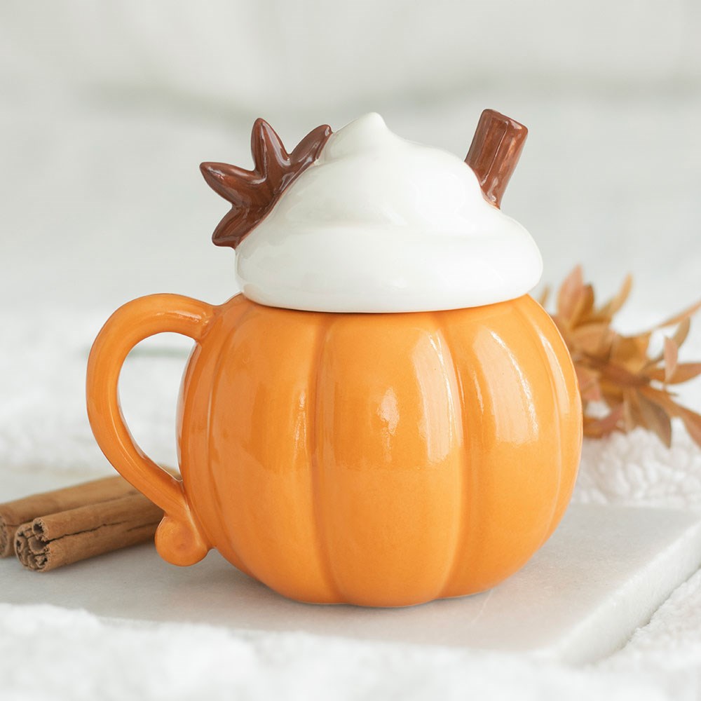 Taza de cerámica con tapa y diseño de crema de calabaza