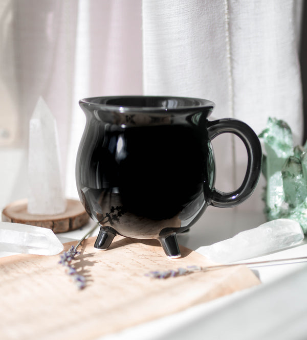 Taza de ceramica con forma de caldero - Negro sencilla